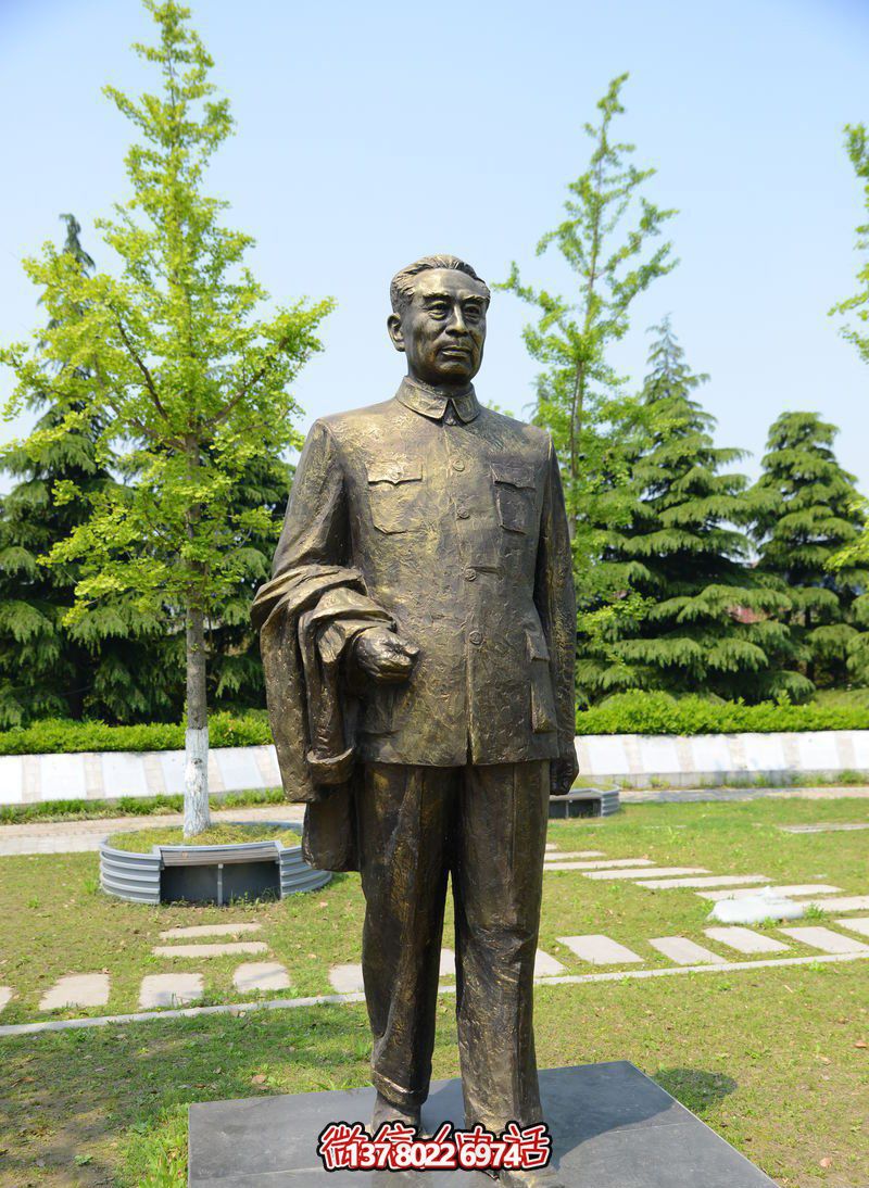 紀念周恩來偉人雕塑，緬懷歷史，見證輝煌