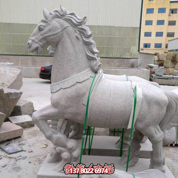 主題砂巖雕刻馬擺件，點綴園林廣場美景