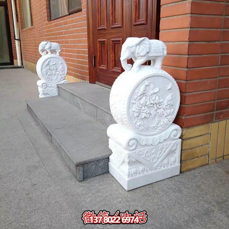 浪漫經(jīng)典，精致雕刻吉祥小象抱鼓石
