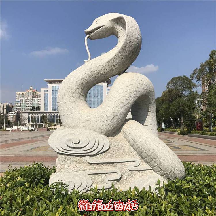 傳統(tǒng)風格大理石蛇雕塑，擺放于廣場，給您帶來完美視覺享受