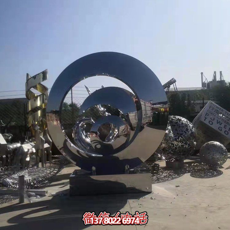 不銹鋼抽象幾何雕塑，鏡面圓環(huán)裝飾廣場(chǎng)、園林