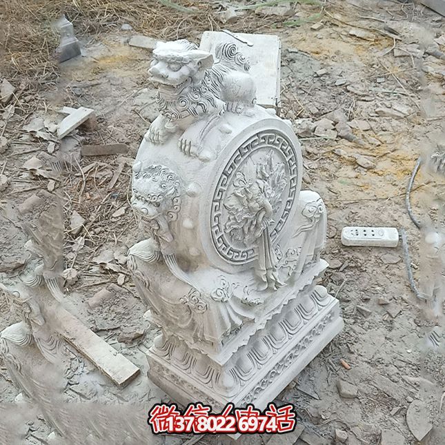 非凡的石雕獅子雕塑，點(diǎn)綴精致的庭院別墅