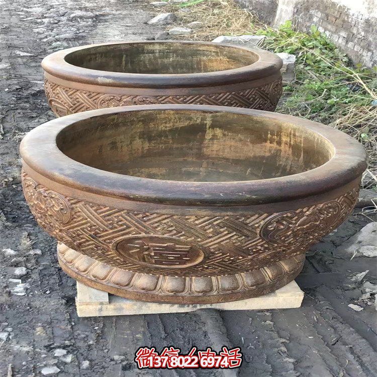 古典庭院魚缸，享受傳統(tǒng)文化的視覺盛宴