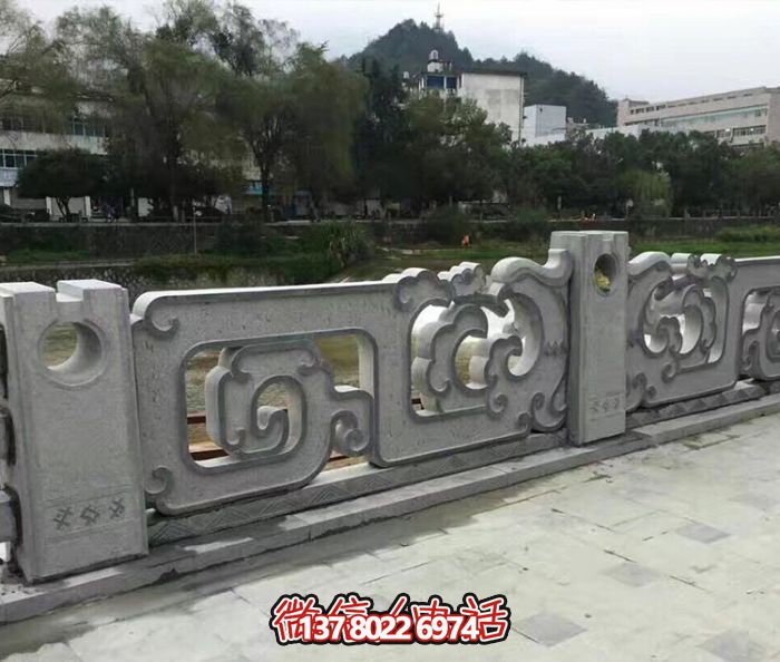 復(fù)古鏤空花紋欄桿，防護(hù)河道街邊青石