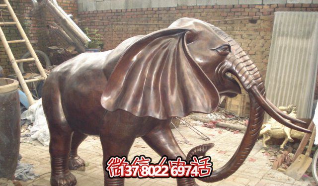 創(chuàng)意仿銅大象雕塑，美化環(huán)境景觀