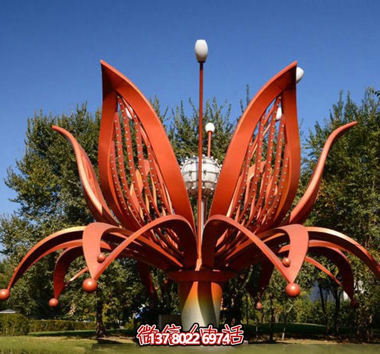 不銹鋼雕塑——綻放紅色花朵，為公園增添美麗