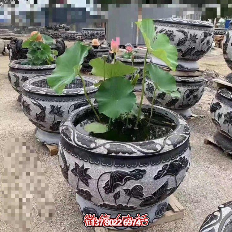 經(jīng)典荷花石雕浮雕圓形水缸，裝點(diǎn)您的庭院