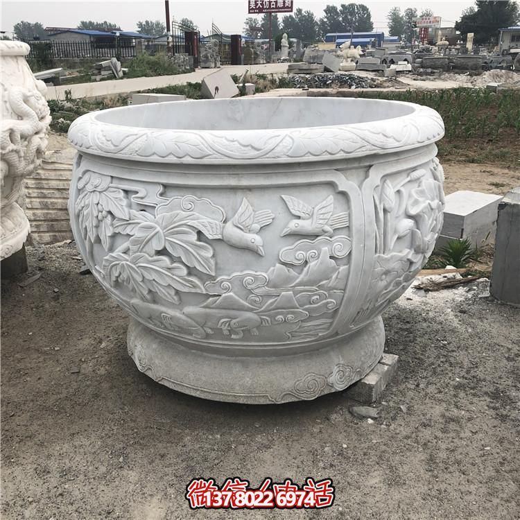 精美大型浮雕蓮花養(yǎng)魚石缸，讓你的庭院更加美麗