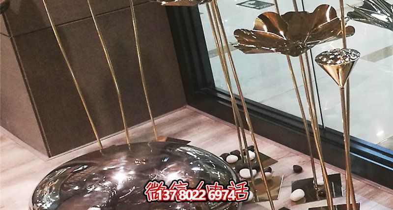 室內(nèi)裝飾蓮蓬雕塑，用不銹鋼鵝卵石點綴