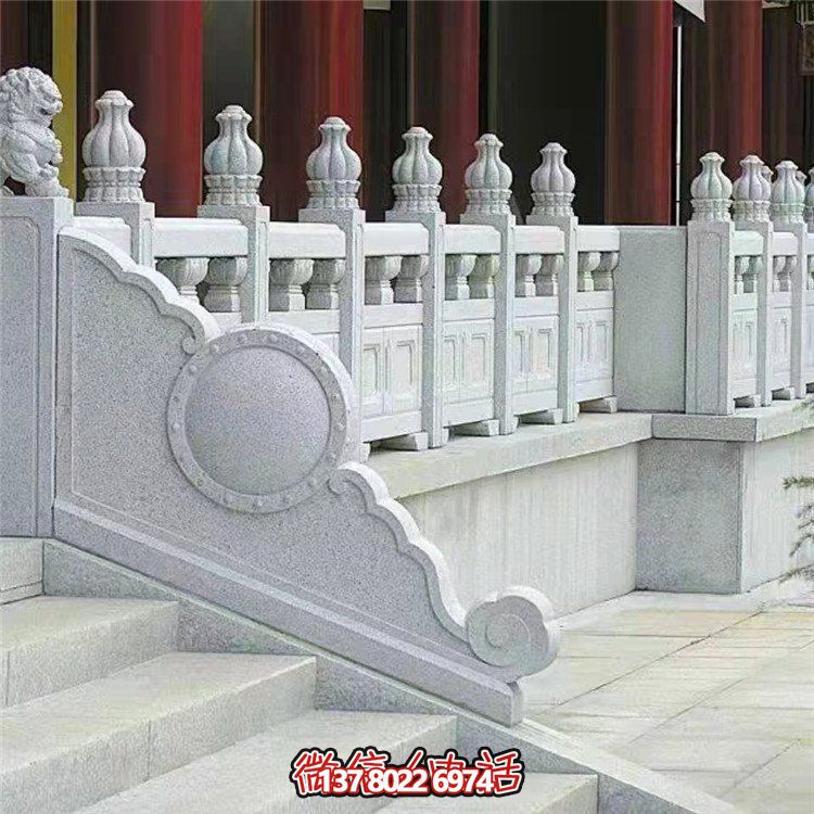 精美石雕欄桿欄板，點(diǎn)綴景區(qū)景點(diǎn)，增添園林雕塑之美