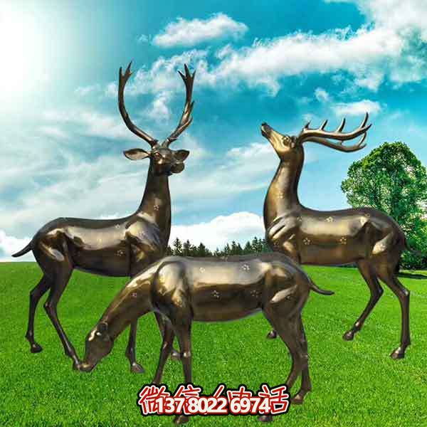 仿銅梅花鹿雕塑，裝點玻璃鋼園林