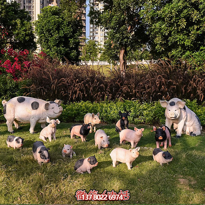 玻璃鋼豬雕塑，擺放一群，裝點(diǎn)動(dòng)物園