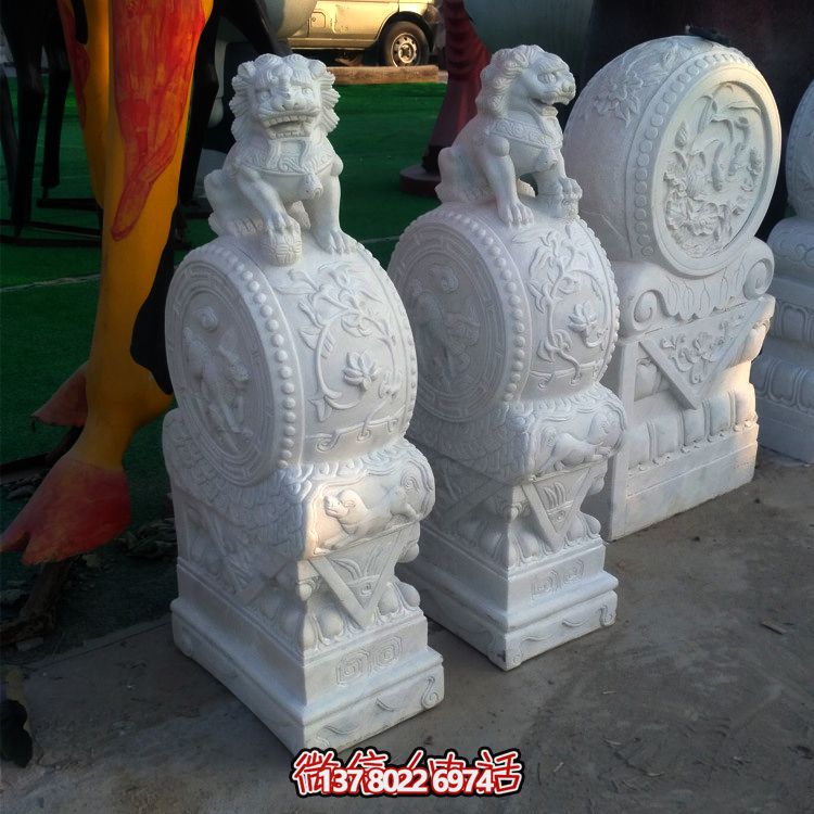 濃縮漢文化，以仿古建筑漢白玉雕塑裝點(diǎn)宮殿門墩