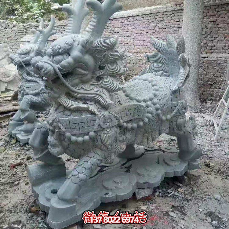 青石麒麟，吉祥神獸石雕